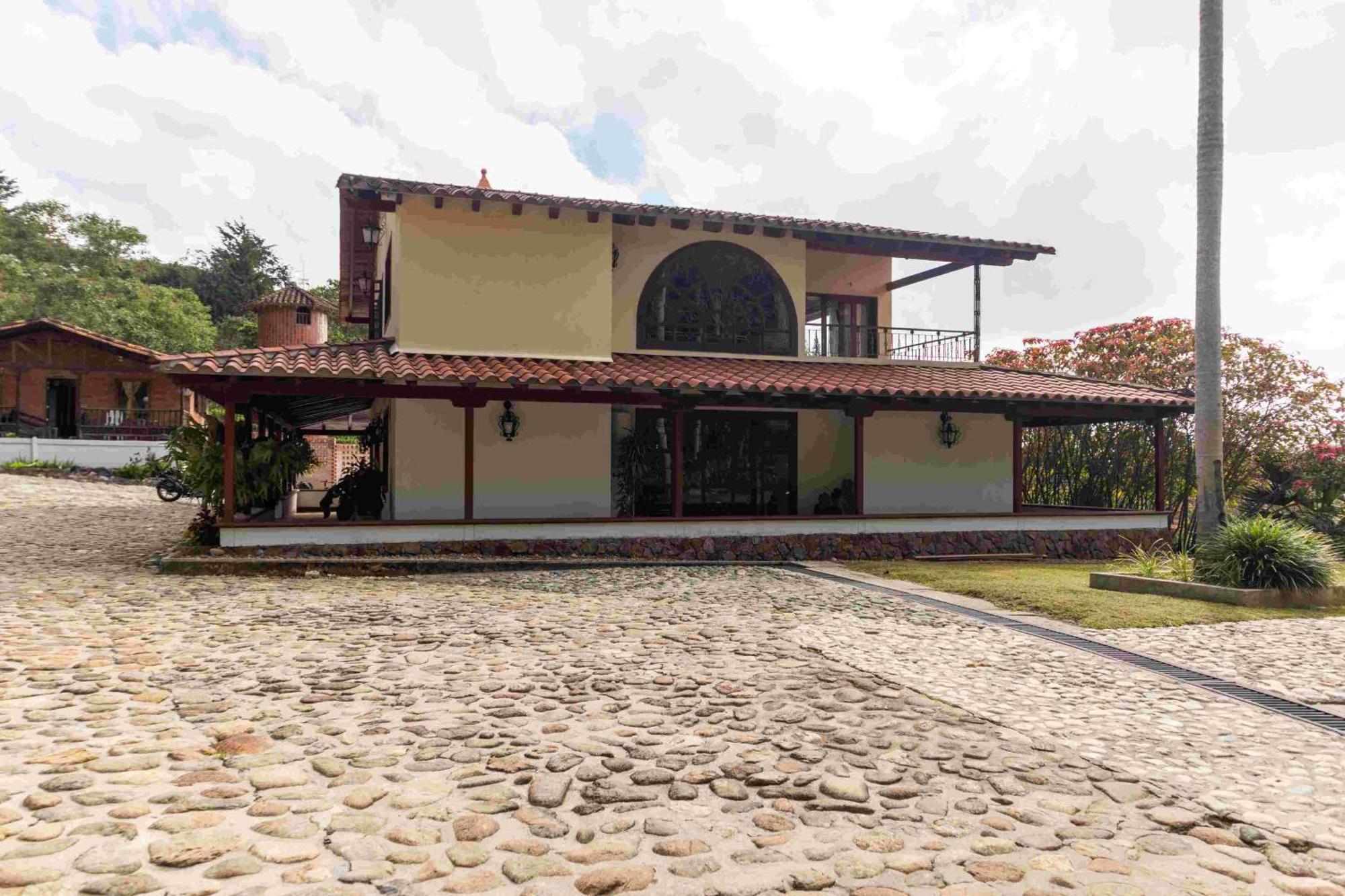 Autenthico Sajonia Hotel Aeropuerto Rionegro Exterior photo