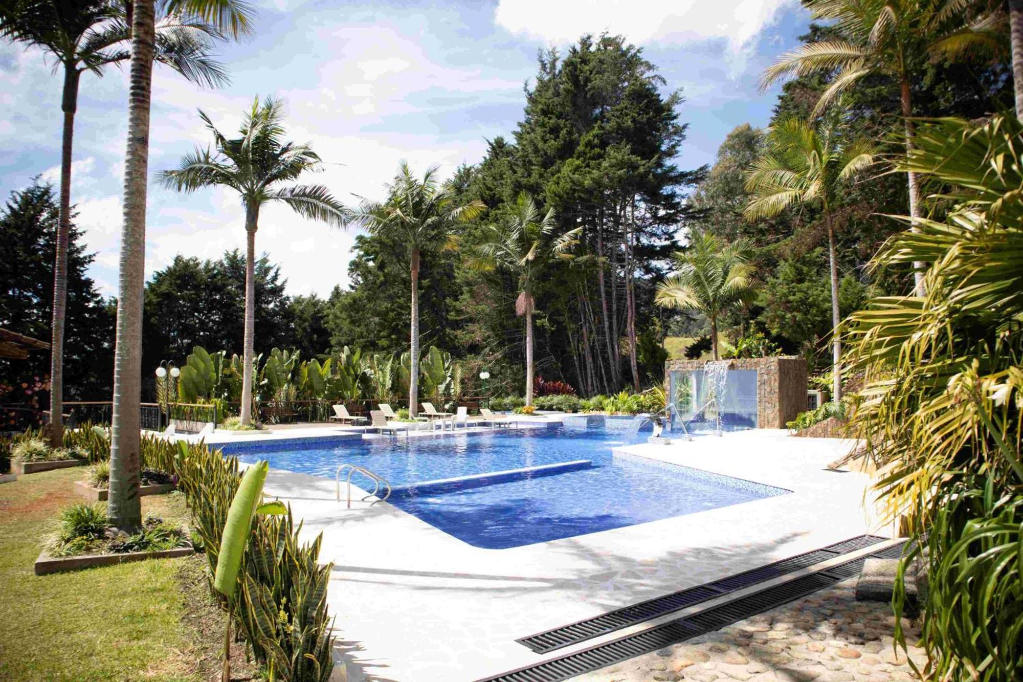 Autenthico Sajonia Hotel Aeropuerto Rionegro Exterior photo