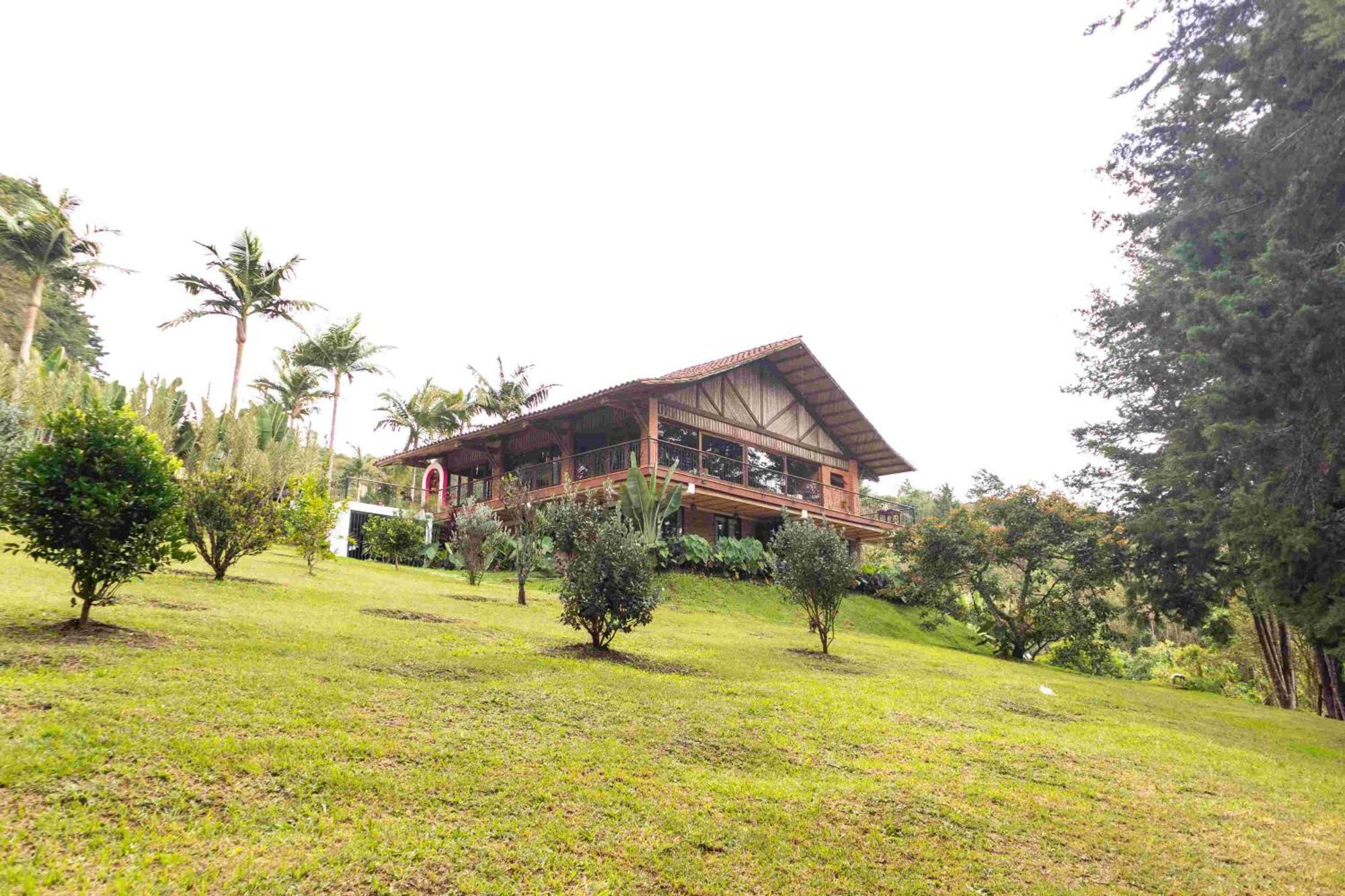 Autenthico Sajonia Hotel Aeropuerto Rionegro Exterior photo