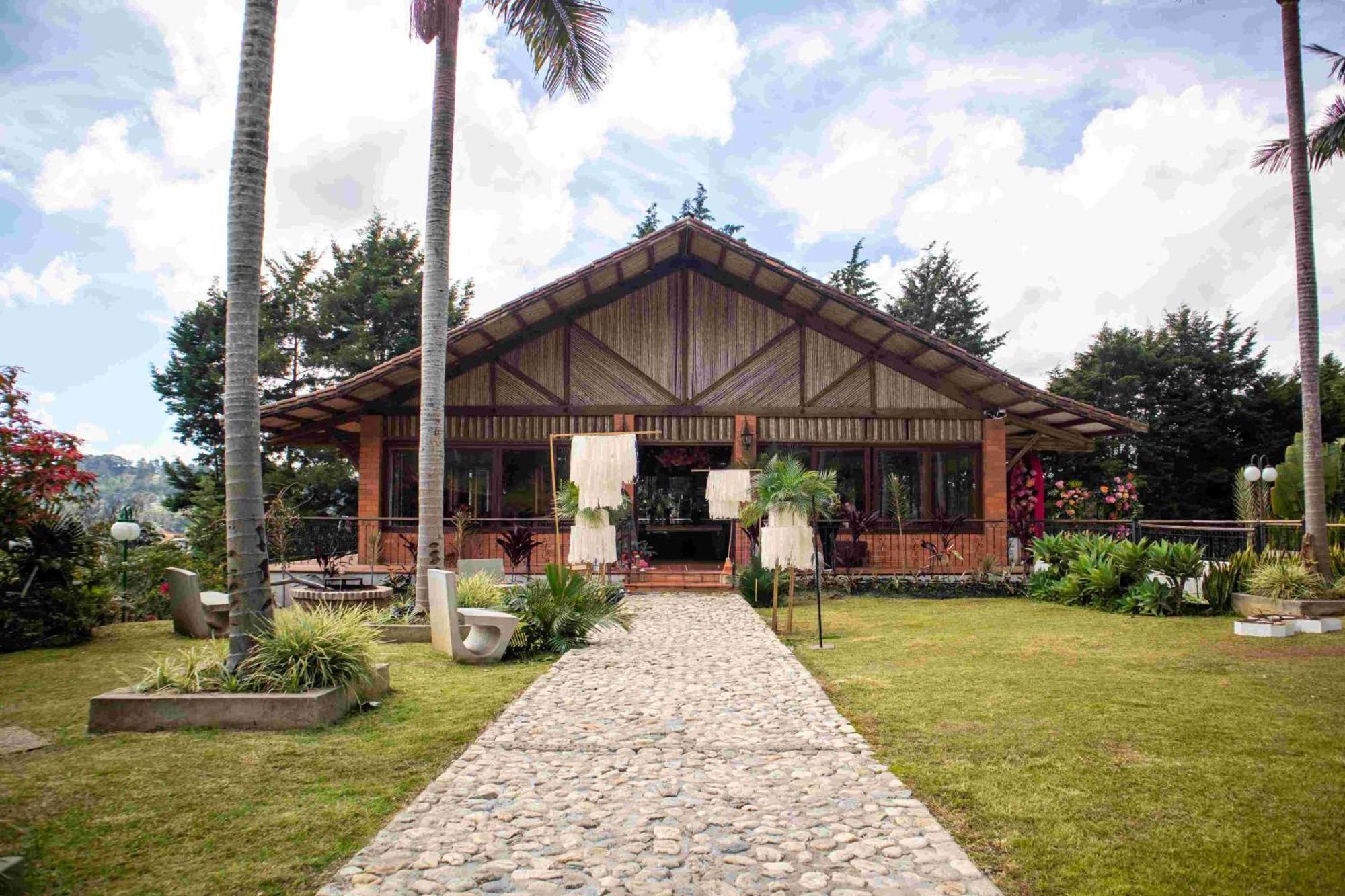 Autenthico Sajonia Hotel Aeropuerto Rionegro Exterior photo